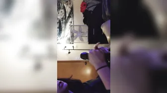 anacondanoire manyvids onlyfans smeared her incredibly hot body with oil