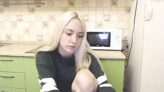 eevian chaturbate Charming blonde hair