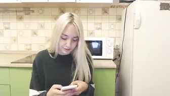 eevian chaturbate gorgeous model strips and pulls pussy