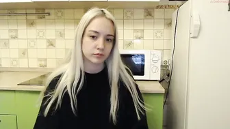 eevian chaturbate gorgeous lady caresses shaved vagina