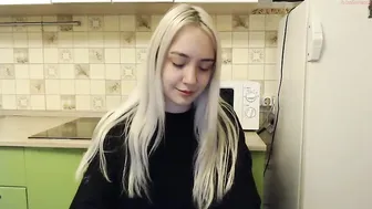 eevian chaturbate beauty fucks herself in front of the webcam