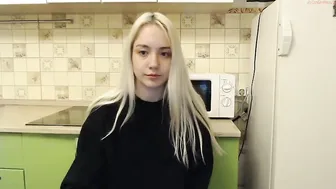 eevian chaturbate beauty fucks herself in front of the webcam