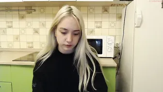 eevian chaturbate big boobed bitch licks dildo