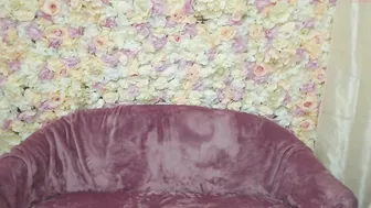 yanere chaturbate hot beast sticks fingers in wet holes