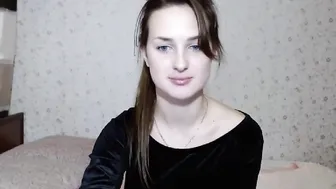 cherry_one chaturbate black-haired confused - having fun in fries