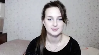 cherry_one chaturbate black-haired confused - having fun in fries