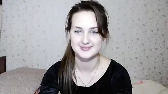 cherry_one chaturbate beautiful lady pulls pussy