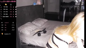 lumoore chaturbate sexy chick fingering pussy