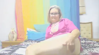 ava_shymom chaturbate busty schoolgirl fingering pussy