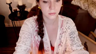 naphrodite chaturbate spectacular slut strokes her clit