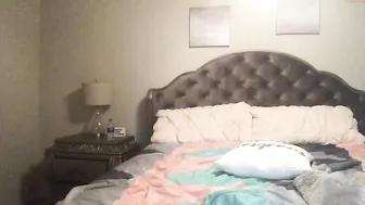 novababe_ chaturbate big breasted bitch posing in lingerie