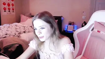 katieecage chaturbate shy girl exposes beautiful tits