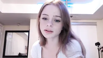 katieecage chaturbate cute chick jerking her pussy with a phallus