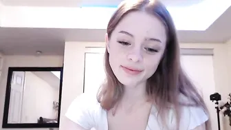 katieecage chaturbate cute chick jerking her pussy with a phallus