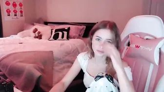 katieecage chaturbate pretty cream lotion pussy