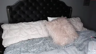 novababe_ chaturbate masturbates his swollen clit