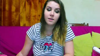 sophiestique Juicy bitch caresses the clitoris