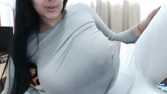 rosasweet02 Adorable petite effectively jerking pussy