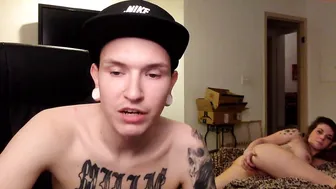 supremedream_xo Busty old lady masturbates shaved pussy