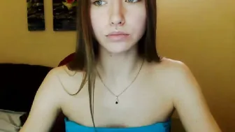 andymills Hot slut jerking on her pussy with sex toy