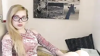 lennoxluxe Hot lady masturbates