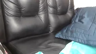 gatika_kaliente Ardent hottie jerking off her dildo