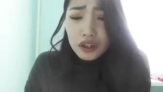 yummylipsx Slim confused gently squeezes vagina