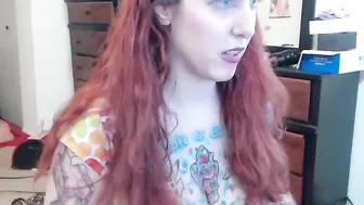 animergamergirl Dark chick seduces with big shapes