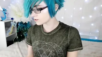 uniicorn Crazy mare fiercely masturbating their holes