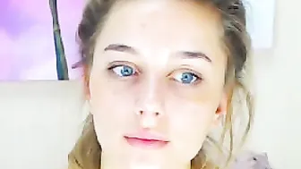 amelyboo Slutty tattoos jerking pussy