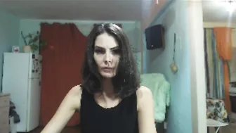 sabrinakingsky shows chest