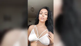 trixie_xx onlyfans gorgeous model seduces with big tits