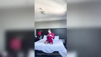 breelouisexoxo onlyfans recording  private e with the model