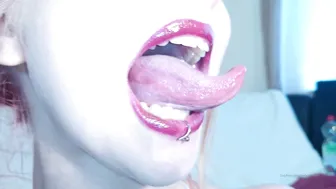 thefetishvixen onlyfans beauty is resting with pussy