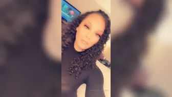 ms_chelsmarie onlyfans gracious chica shows gorgeous body
