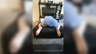 mslightskinone onlyfans thick blonde body masturbates pussy