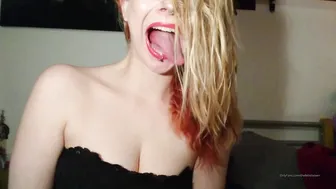 thefetishvixen onlyfans drunk shows her tits