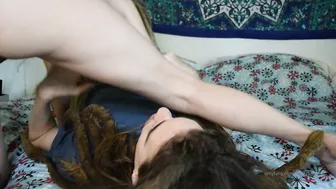 chezzaluna onlyfans busty bitch jumps on phallus