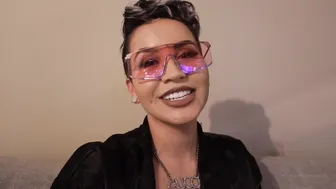 stephmurves_Thank onlyfans crazy whore dabbles with sex machine