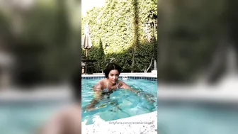 creolebarbieeee onlyfans nude slut masturbates shaved vagina