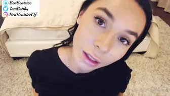 beabeatrice onlyfans blonde plays with sex toy