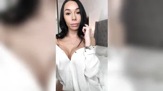 beabeatrice onlyfans naughty trash screeches like a bitch on a mate during vaginal masturbation