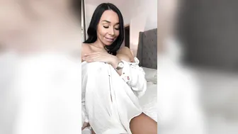 beabeatrice onlyfans naughty trash screeches like a bitch on a mate during vaginal masturbation