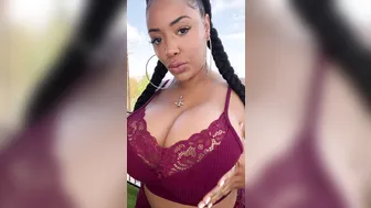 creolebarbieeee onlyfans big boobed chick jerking off her cunt