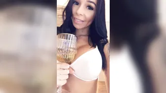 beabeatrice onlyfans beauty squeezes cap