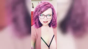 maturebustymilf onlyfans petite hottie passionately jerks off her cunt