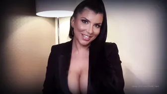 romi_rain onlyfans slutty granny