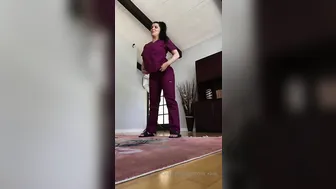 romi_rain onlyfans bbw fondles her cunt and nipples