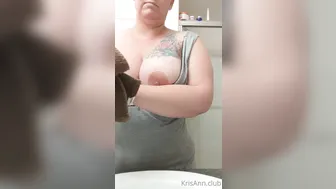 bustykrisann onlyfans cheeky baby