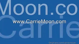 carriemoon onlyfans spread her legs and caresses herself